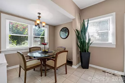 448 1st Street SW, Hickory, NC 28602 - Photo 18