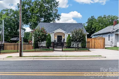 448 1st Street SW, Hickory, NC 28602 - Photo 4