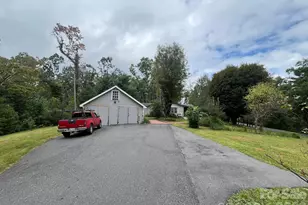 74 Vaughn Rd, Spruce Pine, NC 28777 - Photo 4