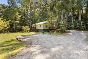 400 Laurel Dr, Saluda, NC 28773 - Photo 4