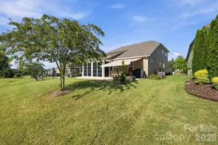 8407 Festival Wy, Charlotte, NC 28215 - Photo 32