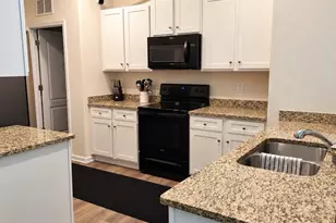 8623 Ballard Hills Ct, Charlotte, NC 28215 - Photo 8