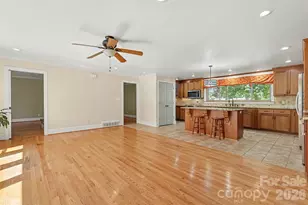 827 Ferndale Dr, Statesville, NC 28677 - Photo 12