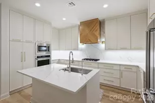 574 N Church St, Charlotte, NC 28202 - Photo 14