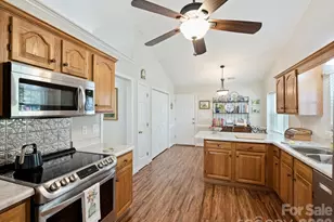 1608 Running Brook Rd, Charlotte, NC 28214 - Photo 18