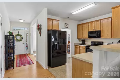 73 Foxtail Court, Hendersonville, NC 28792 - Photo 4