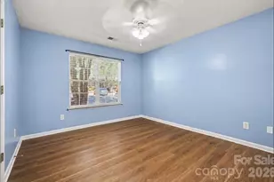10134 Frosty Ln, Charlotte, NC 28216 - Photo 14