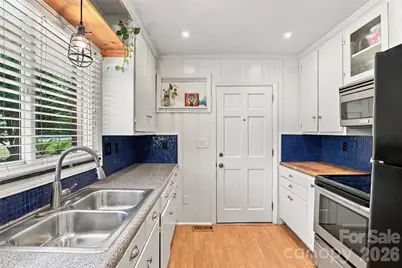 3319 Campbell Drive, Charlotte, NC 28205 - Photo 2