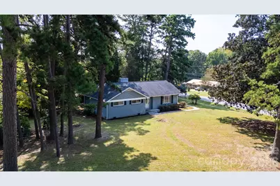 6414 Elmwood Circle, Charlotte, NC 28214 - Photo 18