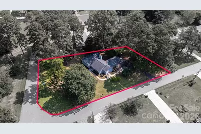6414 Elmwood Circle, Charlotte, NC 28214 - Photo 20