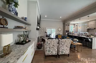7902 Denbur Dr, Charlotte, NC 28215 - Photo 26