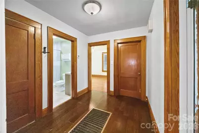 309 S Main Avenue S, Newton, NC 28658 - Photo 20