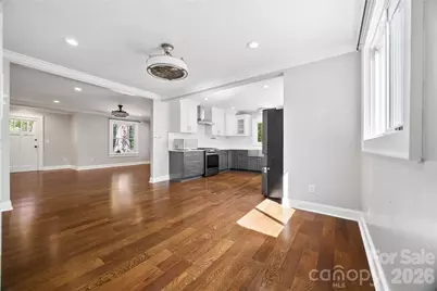 309 S Main Avenue S, Newton, NC 28658 - Photo 6