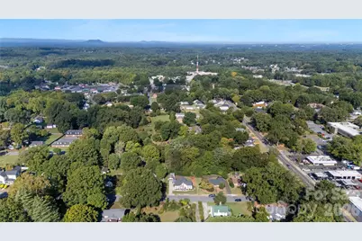 309 S Main Avenue S, Newton, NC 28658 - Photo 32