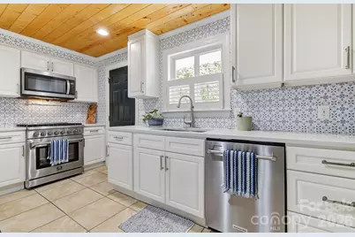 312 Jack Street, Hendersonville, NC 28792 - Photo 2