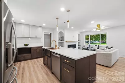 539 Frank Drive, Charlotte, NC 28215 - Photo 14