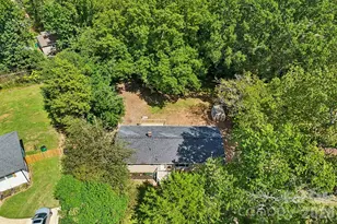 539 Frank Dr, Charlotte, NC 28215 - Photo 36
