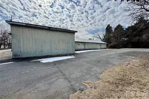 545 Collins St, Kannapolis, NC 28083 - Photo 2