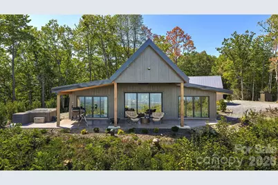 536 Faircrest Lane, Hendersonville, NC 28739 - Photo 2