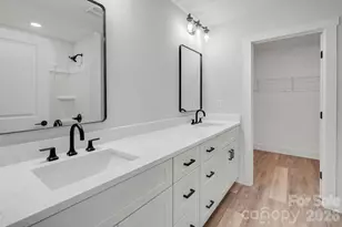 308 N Caldwell Ave, Newton, NC 28658 - Photo 18