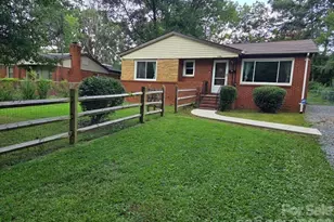 3960 Bristol Dr, Charlotte, NC 28208 - Photo 2