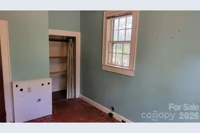 504 Chesterfield Avenue, Lancaster, SC 29720 - Photo 8