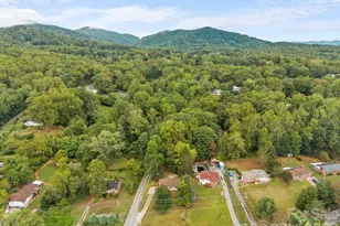 400 Monte Vista Rd, Candler, NC 28715 - Photo 30