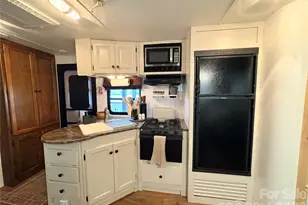 221 Grand View Dr, New London, NC 28127 - Photo 12