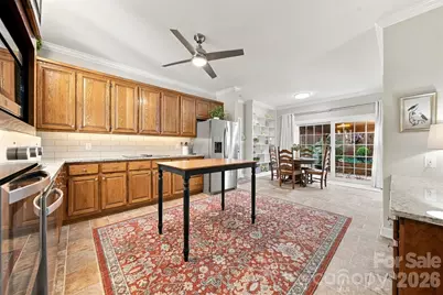 114 6th Avenue NE, Hickory, NC 28601 - Photo 12