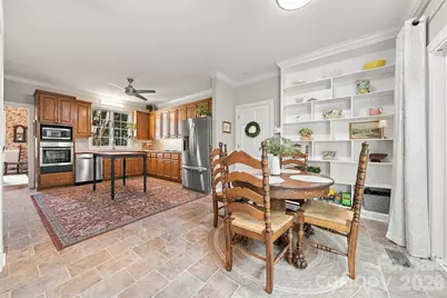 114 6th Avenue NE, Hickory, NC 28601 - Photo 16