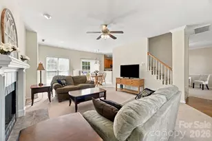 2807 Edgebrook Cir, Matthews, NC 28105 - Photo 2