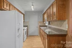 21 Coffey Cir, Asheville, NC 28806 - Photo 18