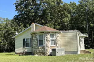 148 Oscar Rd, Troy, NC 27371 - Photo 2