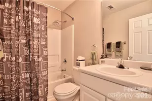 19243 Kanawha Dr, Cornelius, NC 28031 - Photo 10