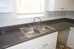 19243 Kanawha Dr, Cornelius, NC 28031 - Photo 14