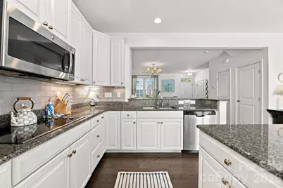 1717 Fleetwood Drive, Charlotte, NC 28208 - Photo 8