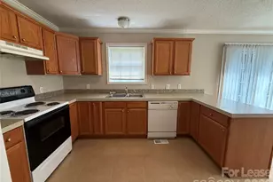 1908 St Paul St, Charlotte, NC 28216 - Photo 4