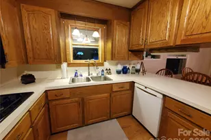 596 Georgia Ave, Statesville, NC 28677 - Photo 16
