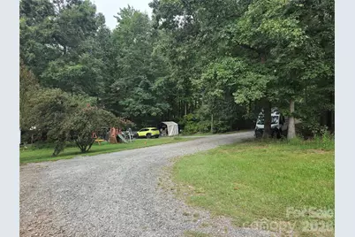 26 Den Lane, Columbus, NC 28722 - Photo 4