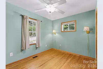 110 Medford Avenue, Waynesville, NC 28786 - Photo 14