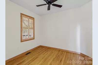 110 Medford Avenue, Waynesville, NC 28786 - Photo 16