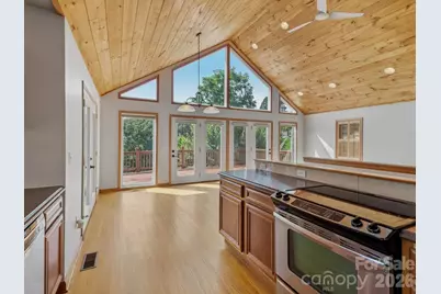 110 Medford Avenue, Waynesville, NC 28786 - Photo 10