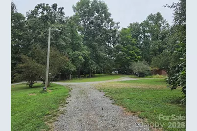 26 Den Lane, Columbus, NC 28722 - Photo 2