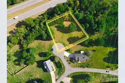 3 Pinebluff Court, Weaverville, NC 28787 - Photo 4
