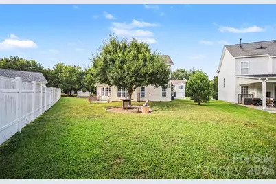 15725 Southern Garden Lane, Charlotte, NC 28278 - Photo 2