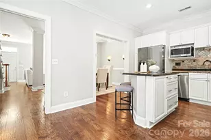 9150 Bonnie Briar Cir, Charlotte, NC 28277 - Photo 16