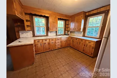 3575 Huie Street, Newton, NC 28658 - Photo 6