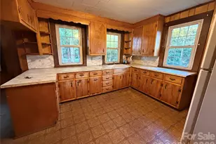 3575 Huie St, Newton, NC 28658 - Photo 6