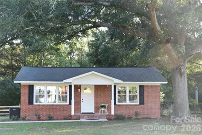 139 Robinhood Road, Hartsville, SC 29550 - Photo 1