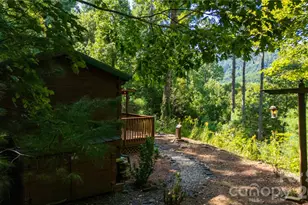 319 Dancing Leaf Ln, Bakersville, NC 28705 - Photo 10